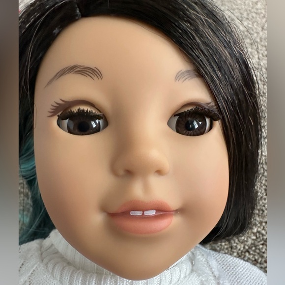 American Girl doll - Picture 4 of 6